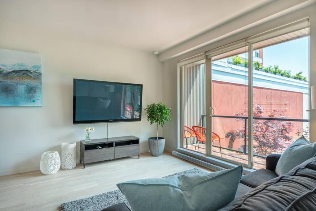 Clean 3Rd Floor Executive 1 Bedroom Apt In Old Town China Town วิกตอเรีย ภายนอก รูปภาพ